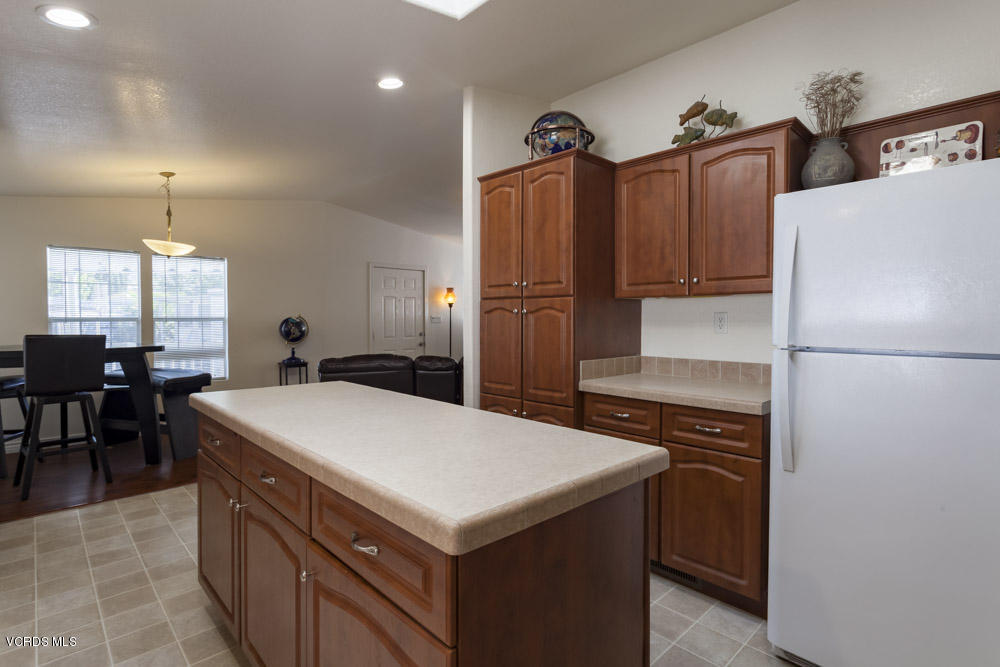 1550 Rory Lane, Unit 17 Simi Valley, CA 93063 - Photo 8 of 26 8, Rory_Low-10