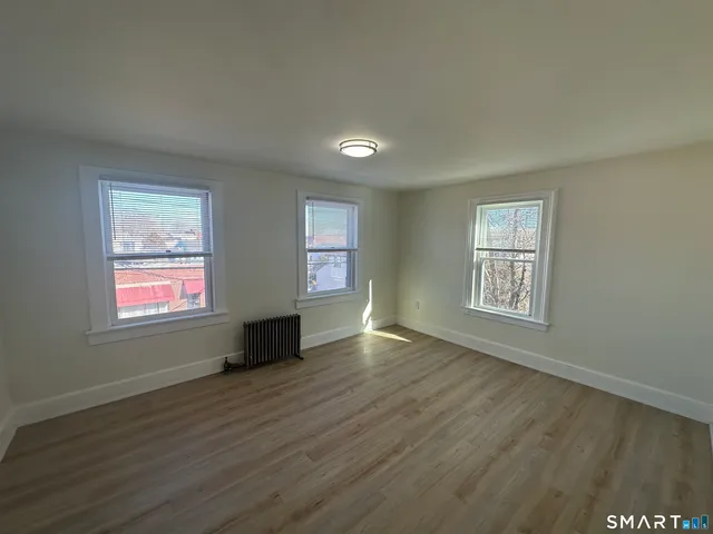 $2,150 | 30 Jefferson Avenue, New London, CT 06320