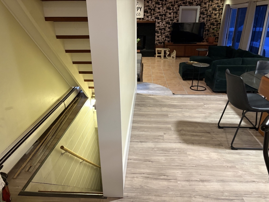 10 Bray Court Pelham, MA 01002 - Photo 14 of 41