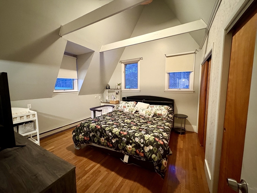 10 Bray Court Pelham, MA 01002 - Photo 18 of 41