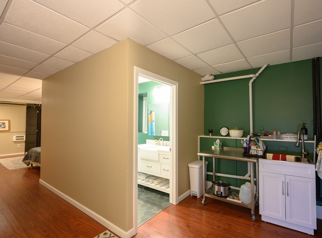 10 Bray Court Pelham, MA 01002 - Photo 32 of 41