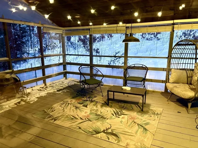 $575,000 | 10 Bray Court, Pelham, MA 01002