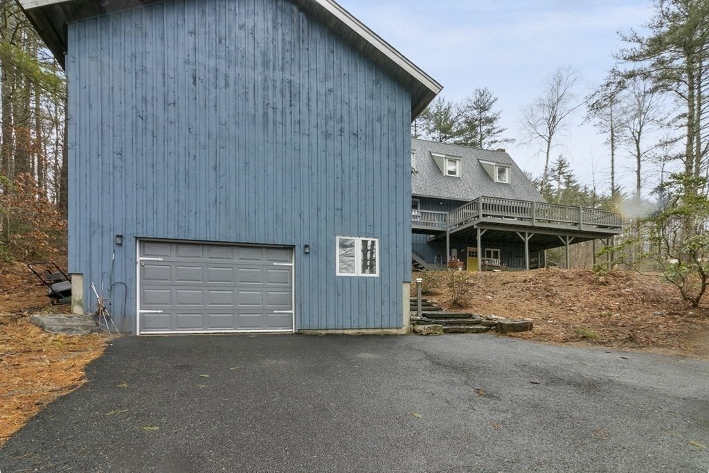 10 Bray Court Pelham, MA 01002 - Photo 4 of 41