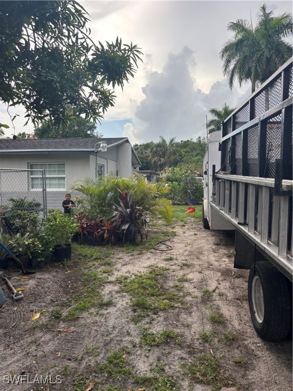 152 Prospect Avenue Fort Myers, FL 33905 - Photo 11 of 18 a view of outdoor space and yard