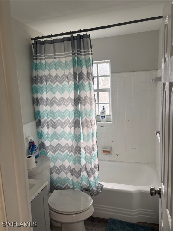 152 Prospect Avenue Fort Myers, FL 33905 - Photo 15 of 18 a bathroom with a toilet and a shower