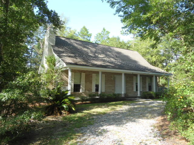 248 Country Manor Road DeFuniak Springs, FL 32435 - Photo 2 of 22 248 Country Manor west side