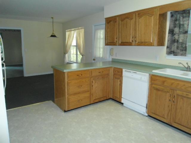248 Country Manor Road DeFuniak Springs, FL 32435 - Photo 8 of 22 Country Manor new Kitch