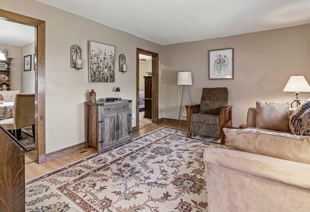 13 Summer Street Hopkinton, MA 01748 - Photo 16 of 33