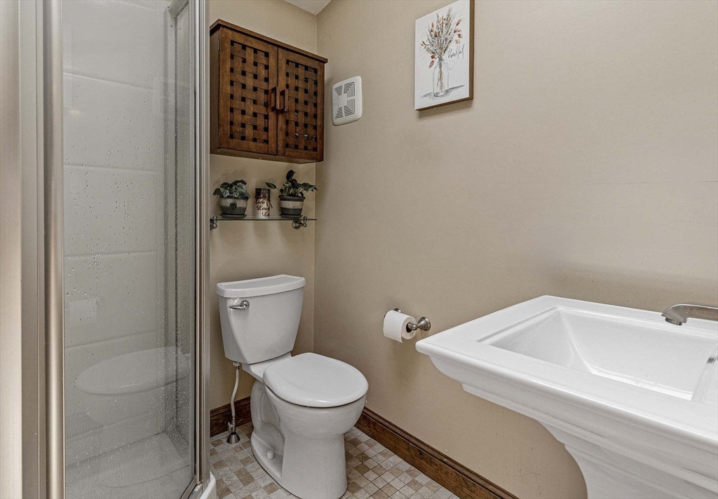 13 Summer Street Hopkinton, MA 01748 - Photo 21 of 33
