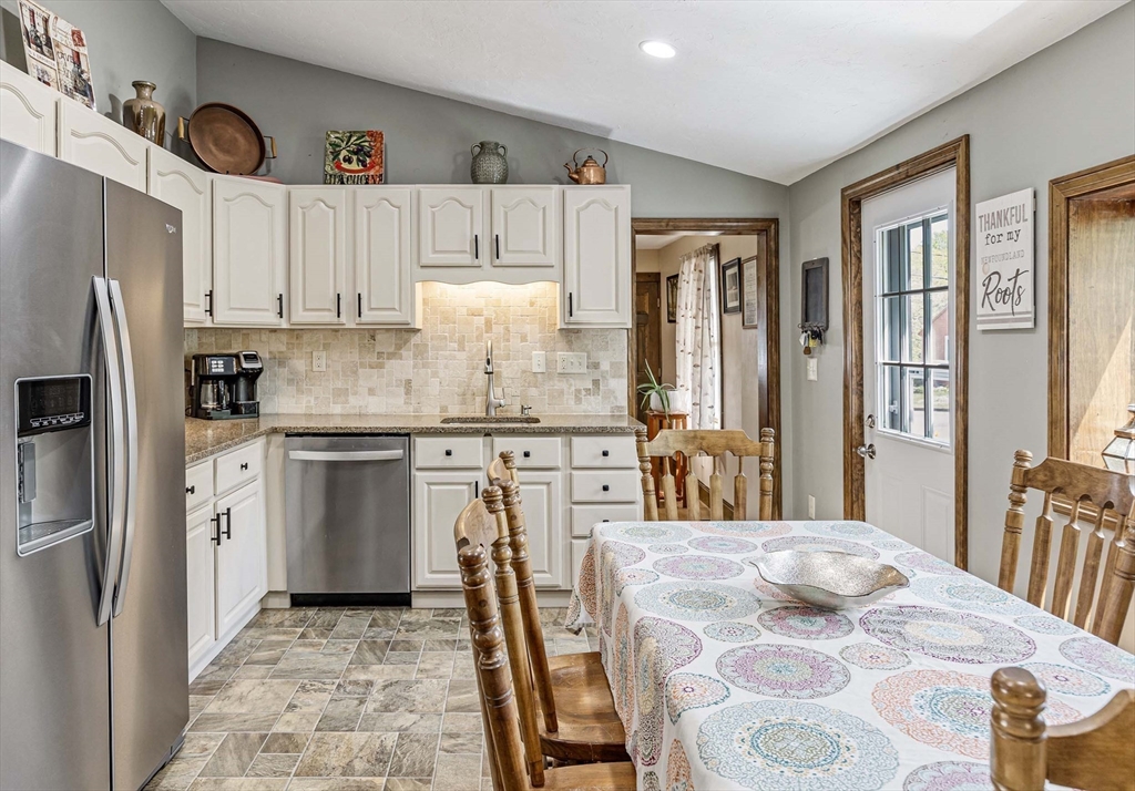 13 Summer Street Hopkinton, MA 01748 - Photo 10 of 33