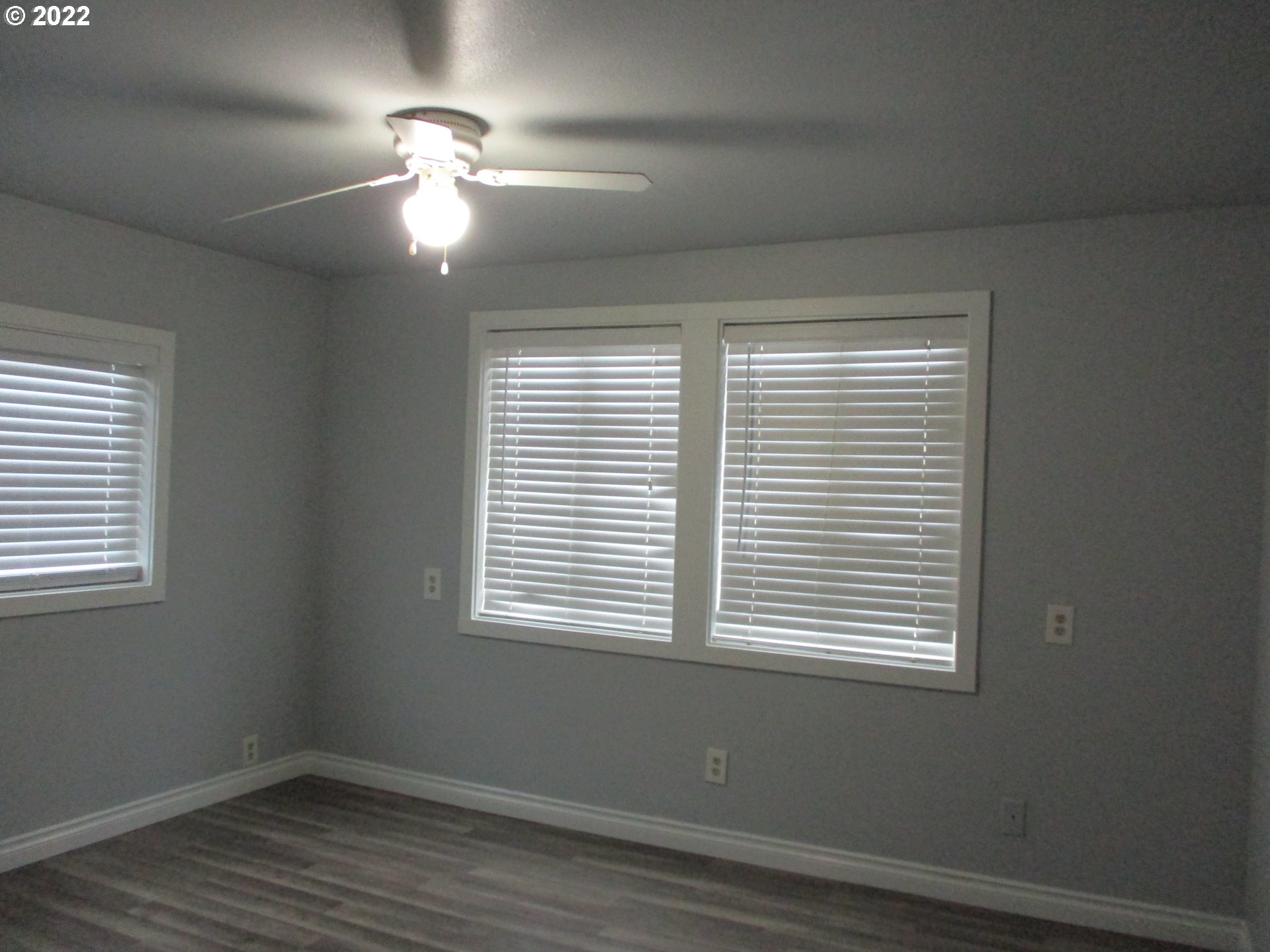 10038 South New Era Road, Unit 2 Canby, OR 97013 - Photo 10 of 20 a view of a room that has a window in it