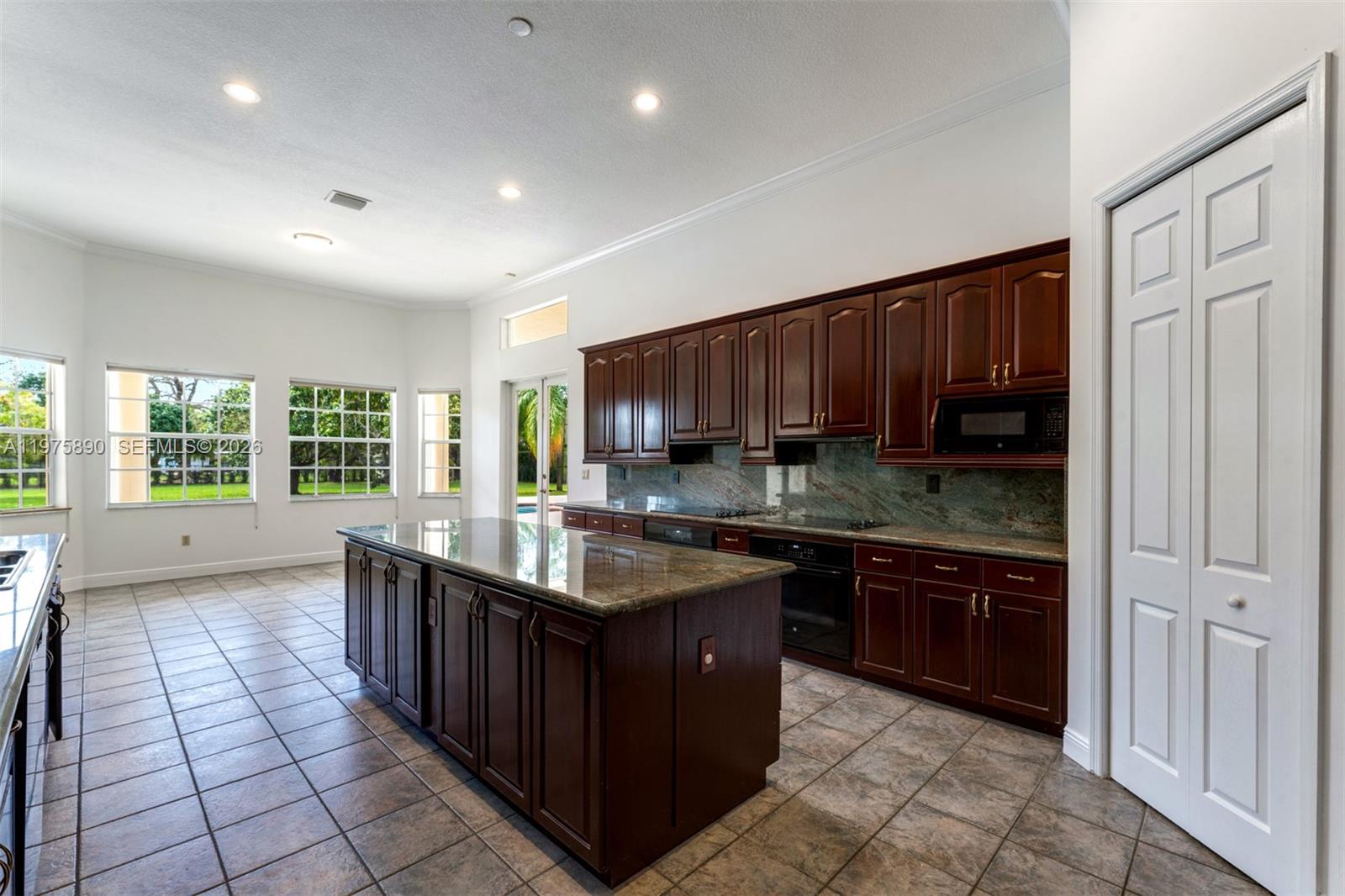7280 Southwest 100th Street Pinecrest, FL 33156 - Photo 6 of 20