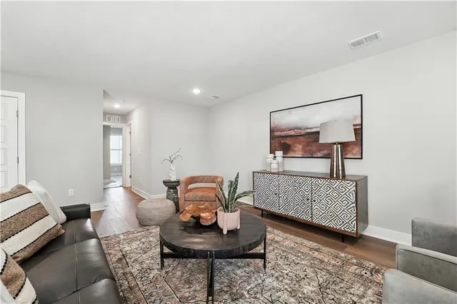 $469,900 | 1222 Northeast 122nd Street, Kansas City, MO 64165