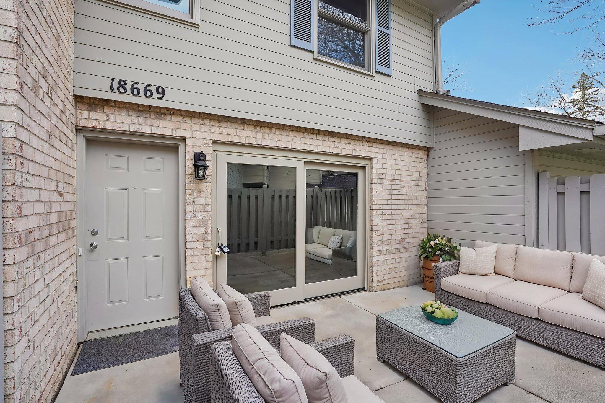 18669 Clear View Court Minnetonka, MN 55345 - Photo 1 of 34