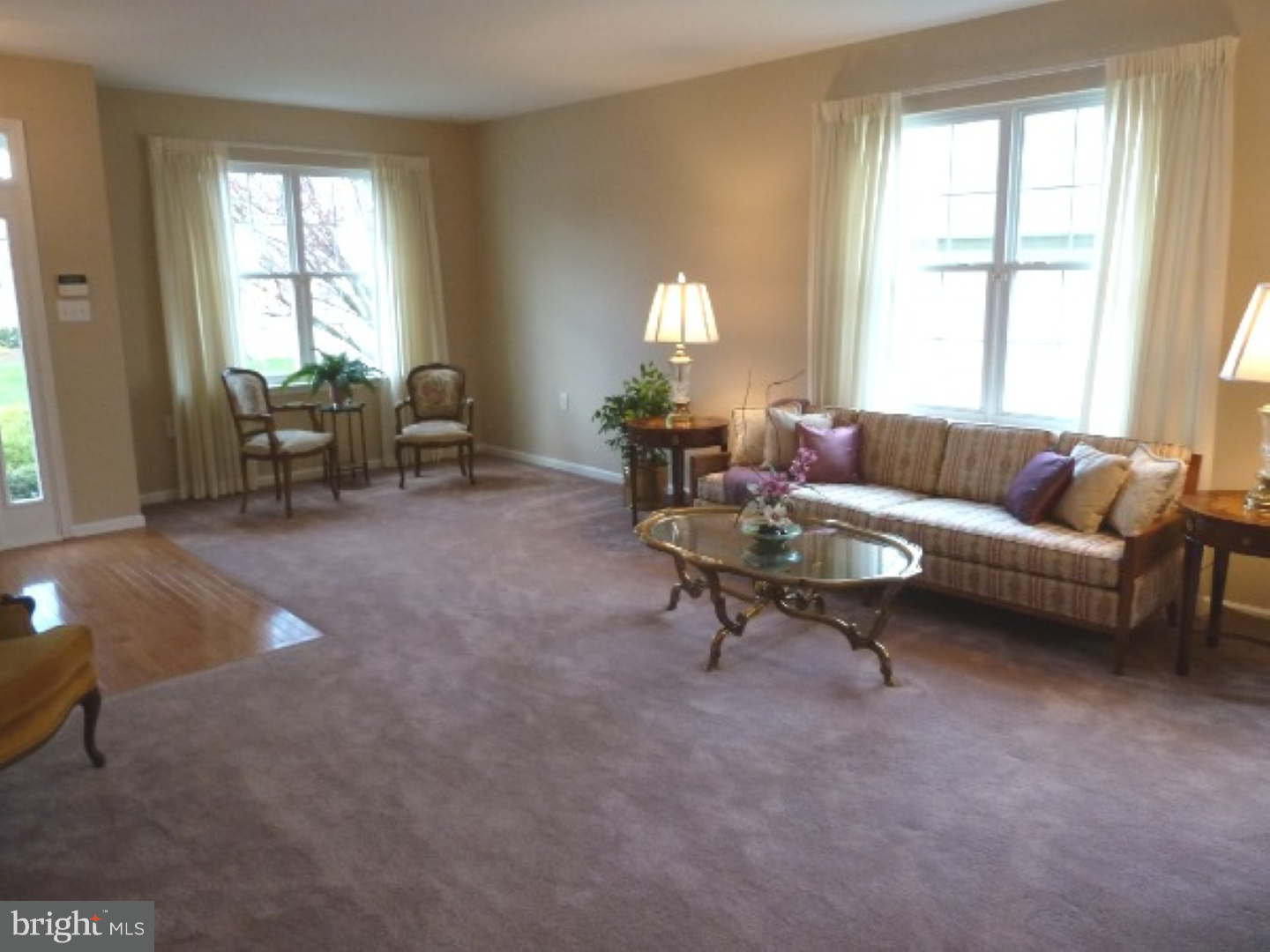 58 Bluebonnet Road Langhorne, PA 19047 - Photo 4 of 25 Living Room