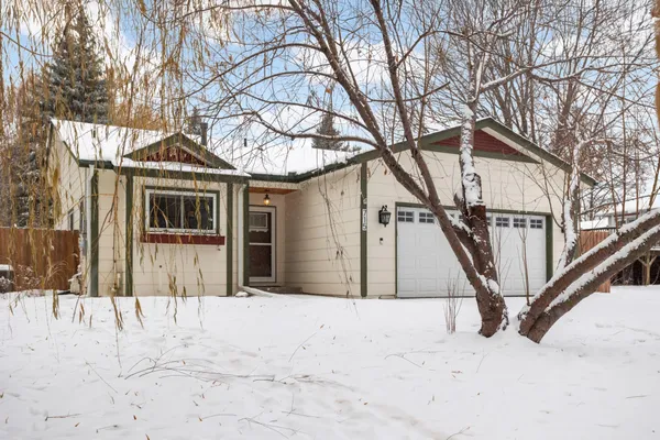 $416,000 | 715 Liberty Heights Drive, Chaska, MN 55318