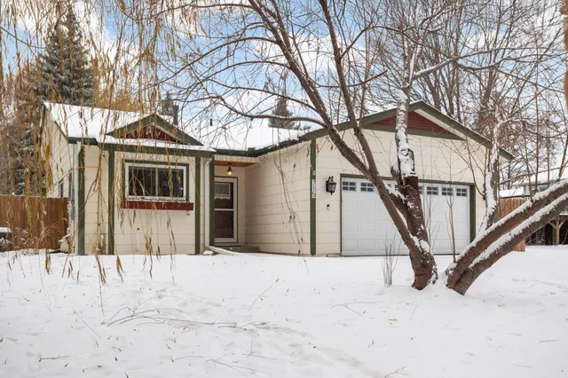 $424,900 | 715 Liberty Heights Drive, Chaska, MN 55318