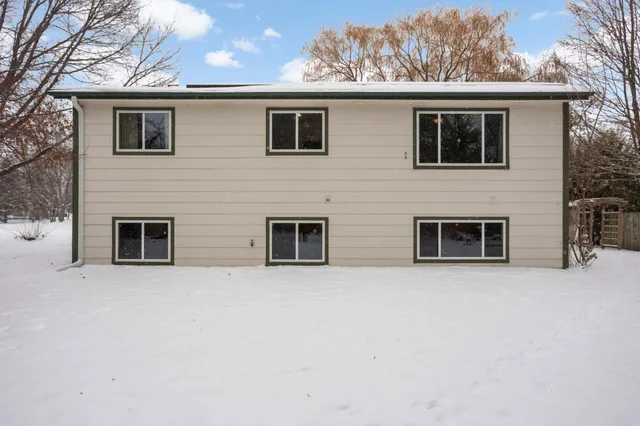 $424,900 | 715 Liberty Heights Drive, Chaska, MN 55318