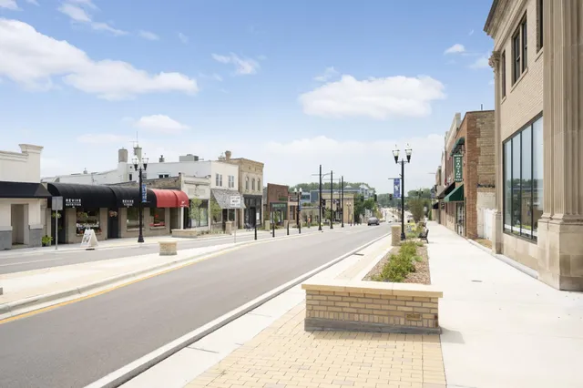 $424,900 | 715 Liberty Heights Drive, Chaska, MN 55318