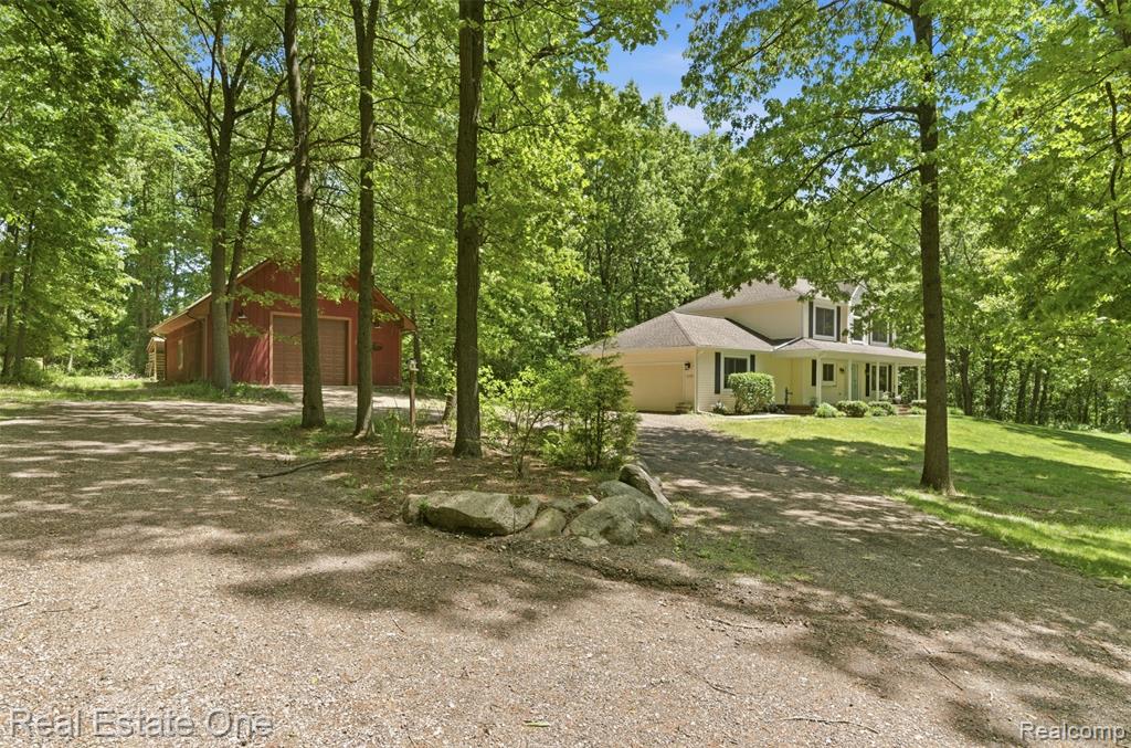 3559 Perry Lake Road Ortonville, MI 48462 - Photo 11 of 41