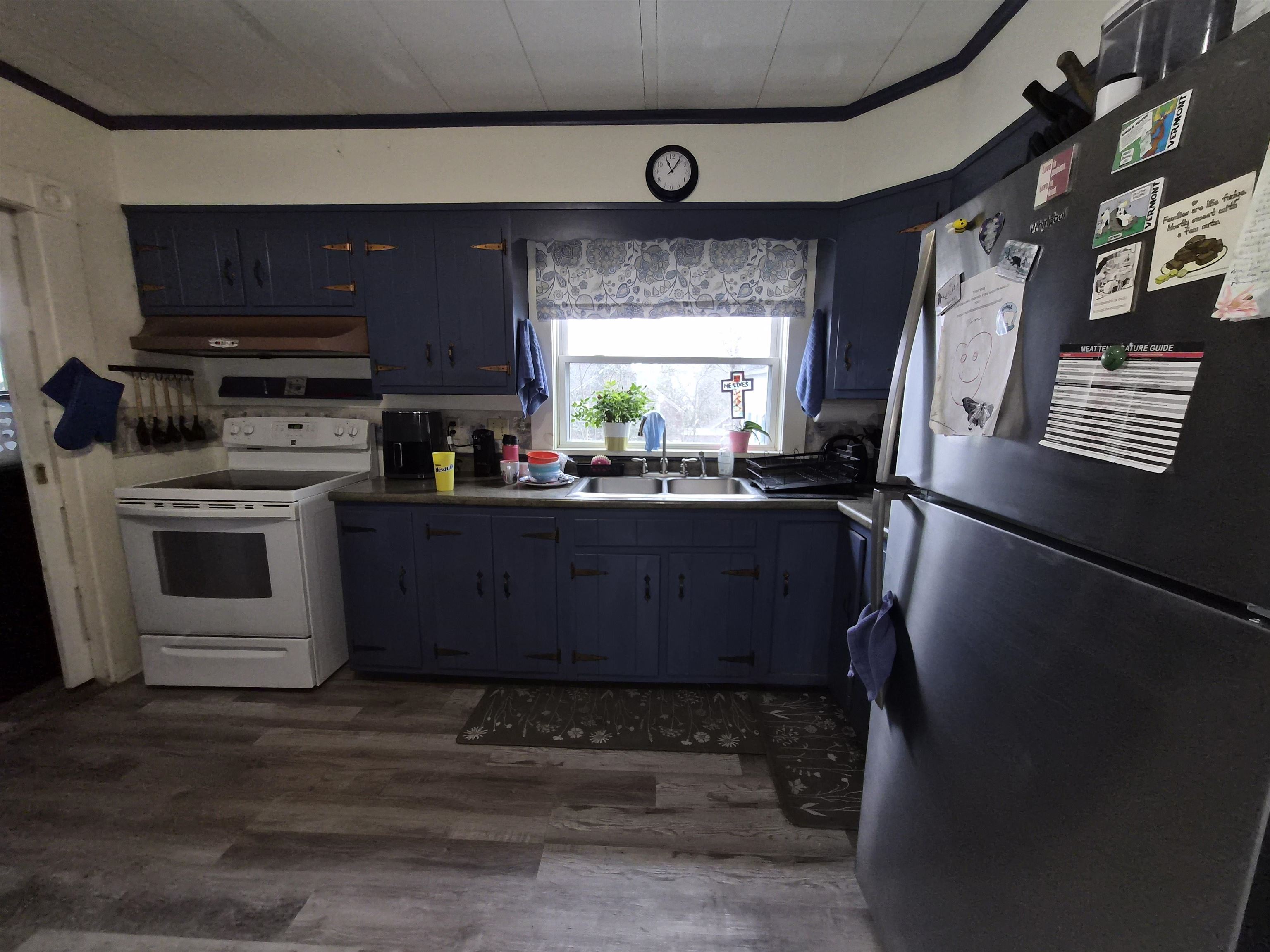 214 Elm Street Barre, VT 05641 - Photo 7 of 24