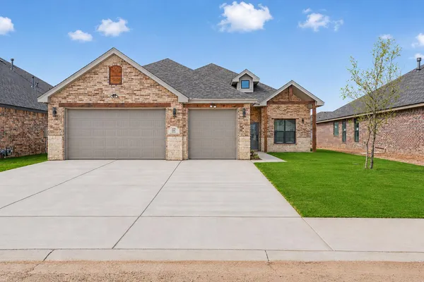 $405,000 | 1112 North 6th Street, Wolfforth, TX 79382