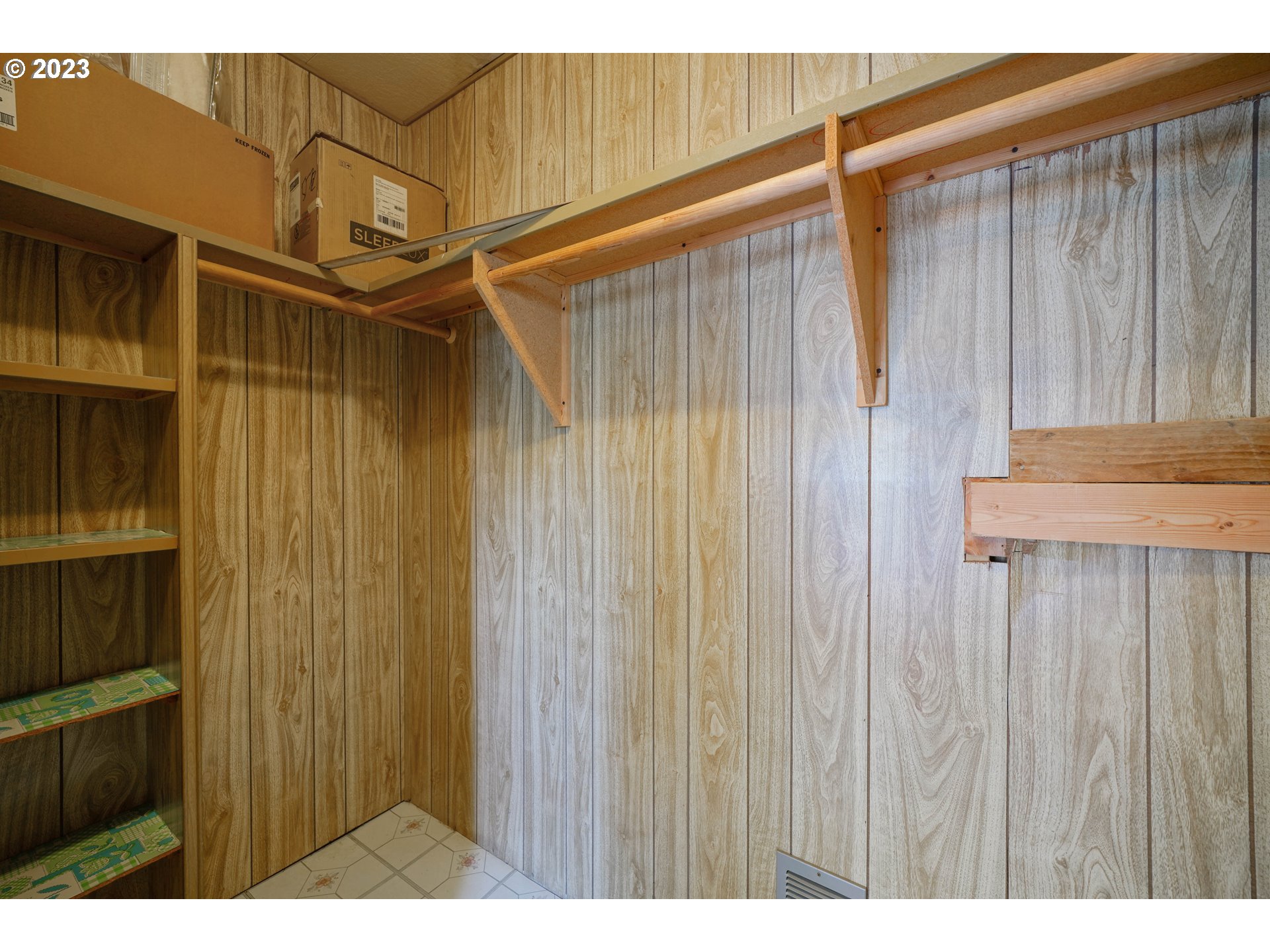 503 Southeast Sheridan Road Sheridan, OR 97378 - Photo 11 of 39 Gallery Image 11