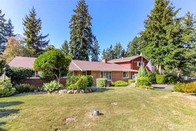$684,900 | 10526 Wauna Street Southwest, Lakewood, WA 98498
