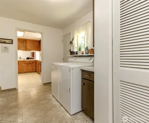 $684,900 | 10526 Wauna Street Southwest, Lakewood, WA 98498