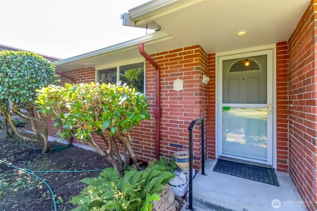 $684,900 | 10526 Wauna Street Southwest, Lakewood, WA 98498