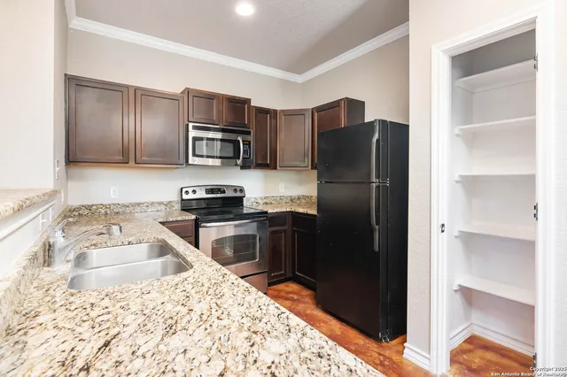 $1,525 | 6424 Attucks Lane, San Antonio, TX 78238