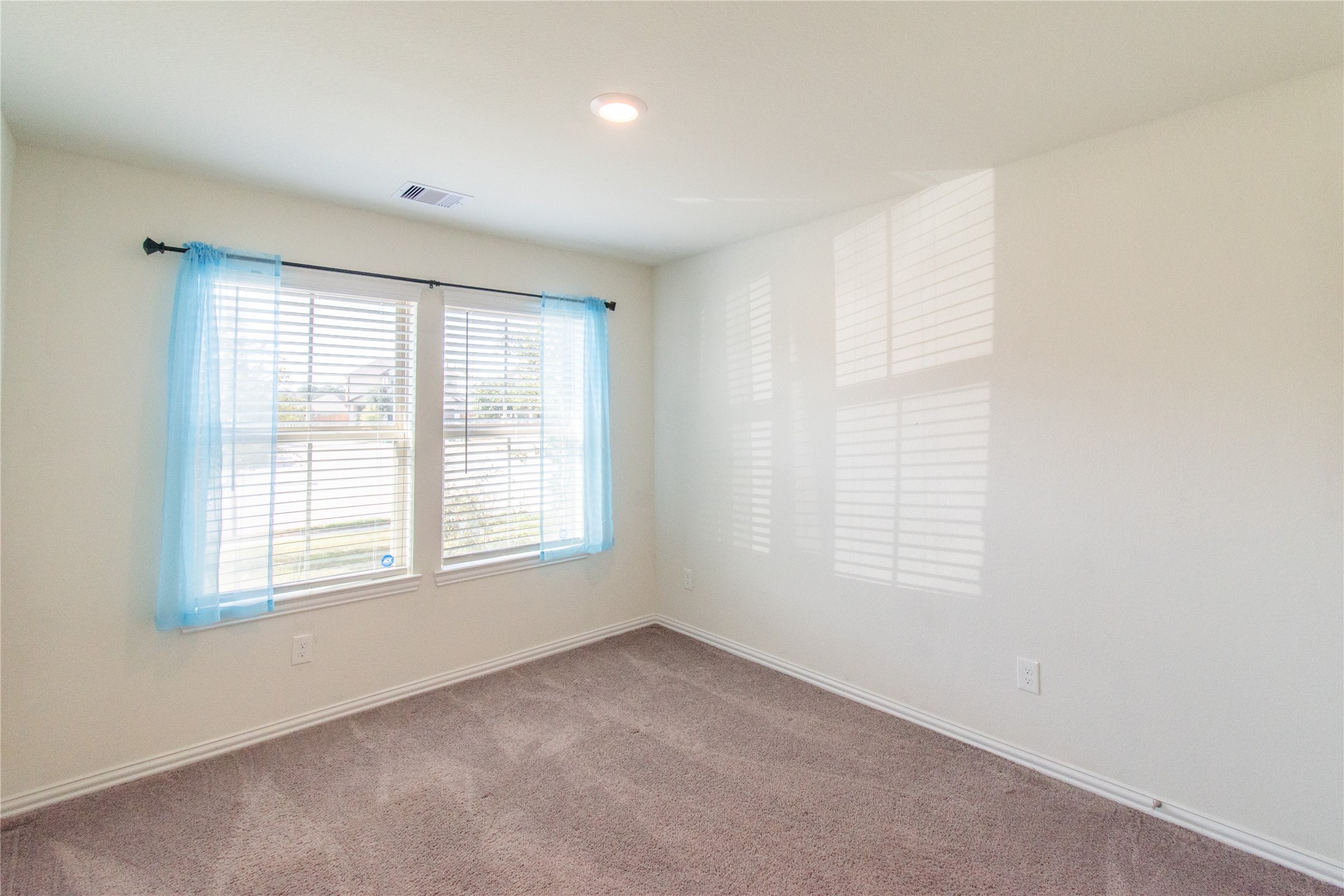 4639 Sequoia Echo Drive Spring, TX 77386 - Photo 20 of 30 a view of an empty room with a window