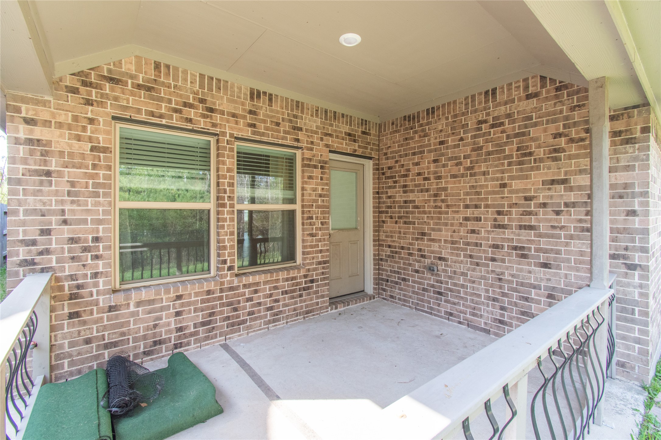 4639 Sequoia Echo Drive Spring, TX 77386 - Photo 28 of 30 a front view of a house with a yard