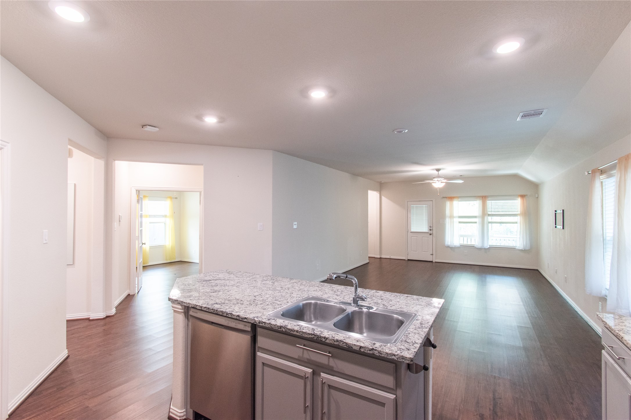 4639 Sequoia Echo Drive Spring, TX 77386 - Photo 8 of 30 a bathroom with a sink and a mirror