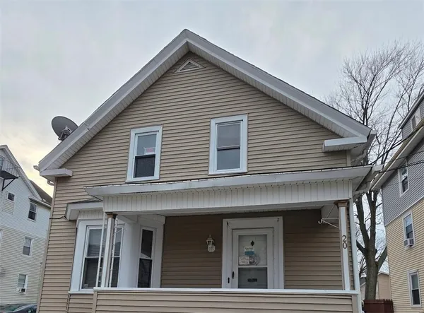 $1,800 | 20 Pendleton Street, Unit 2, Cranston, RI 02920
