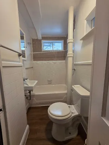 $1,800 | 20 Pendleton Street, Unit 2, Cranston, RI 02920