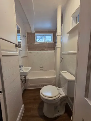 $1,800 | 20 Pendleton Street, Unit 2, Cranston, RI 02920