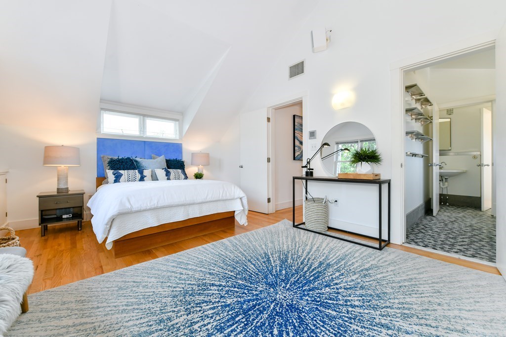 45 Grozier Road, Unit 2 Cambridge, MA 02138 - Photo 20 of 26 Gallery Image 20