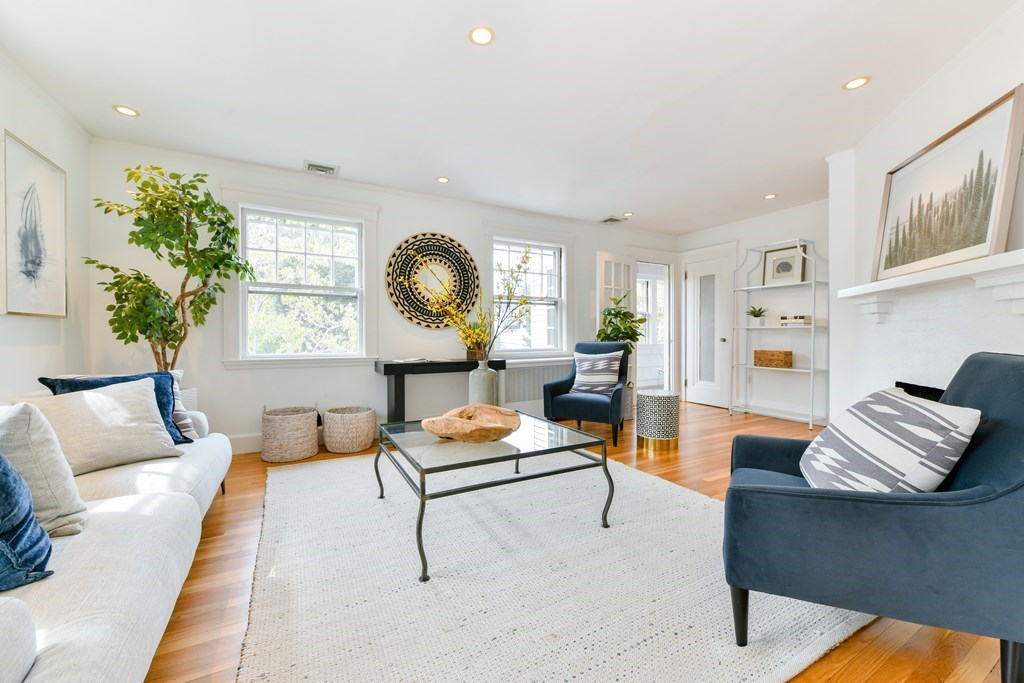 45 Grozier Road, Unit 2 Cambridge, MA 02138 - Photo 5 of 26 Gallery Image 5