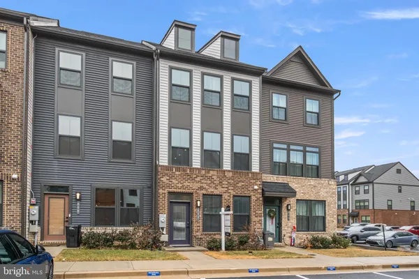 $2,900 | 646 Lakemont Drive, Glen Burnie, MD 21060