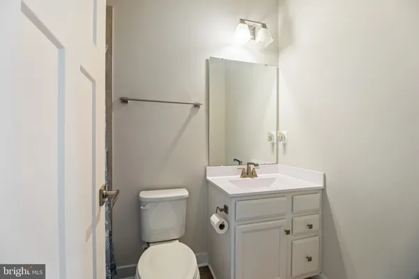 $2,900 | 646 Lakemont Drive, Glen Burnie, MD 21060
