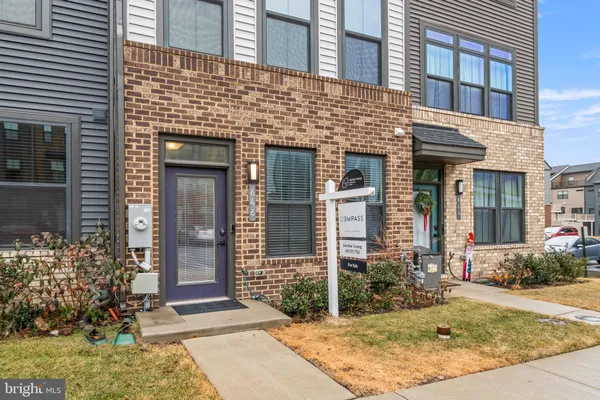 $2,900 | 646 Lakemont Drive, Glen Burnie, MD 21060