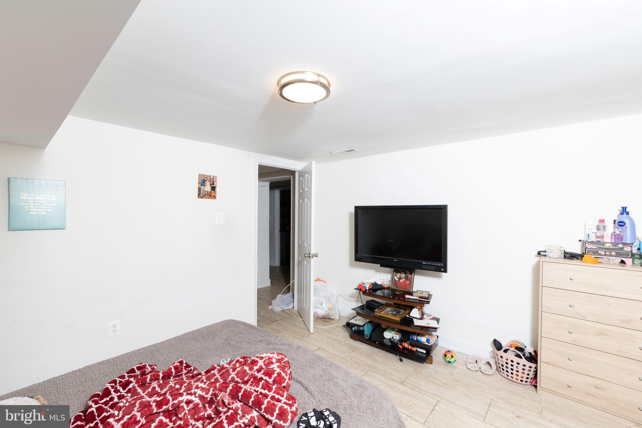 8316 Rolling Road Manassas, VA 20110 - Photo 27 of 30 Gallery Image 27