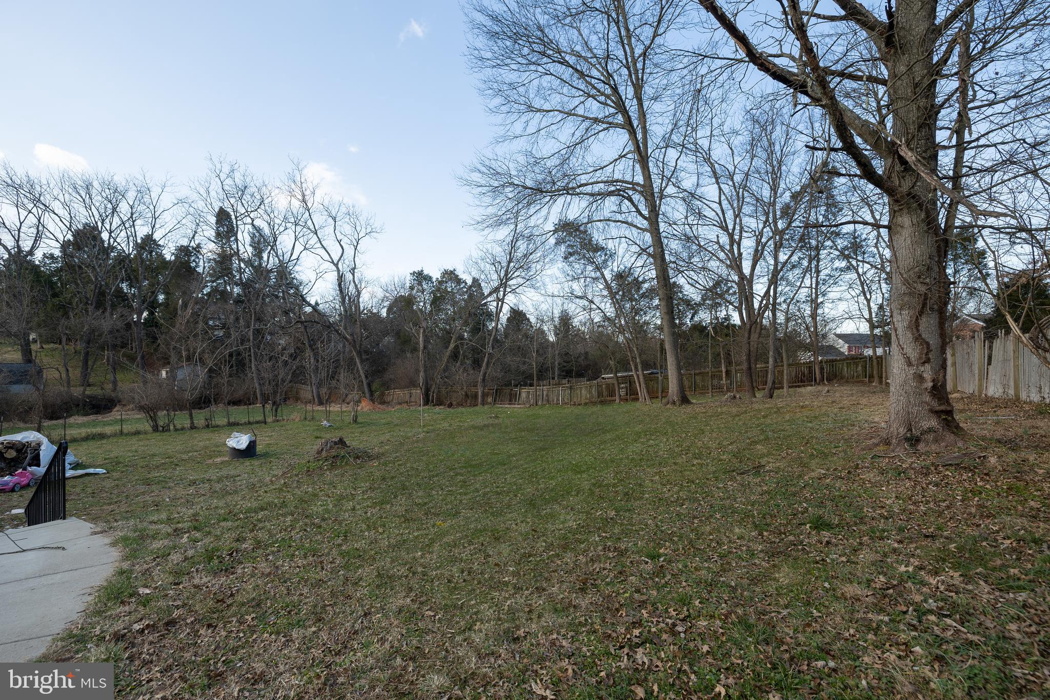 8316 Rolling Road Manassas, VA 20110 - Photo 8 of 30 Gallery Image 8