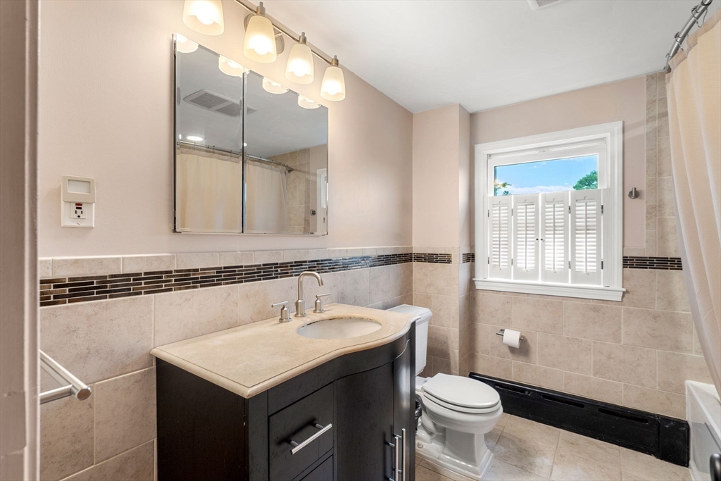 55 Robert Road Marblehead, MA 01945 - Photo 27 of 35 Gallery Image 27