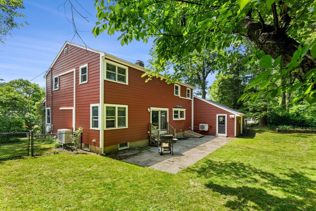 55 Robert Road Marblehead, MA 01945 - Photo 29 of 35 Gallery Image 29