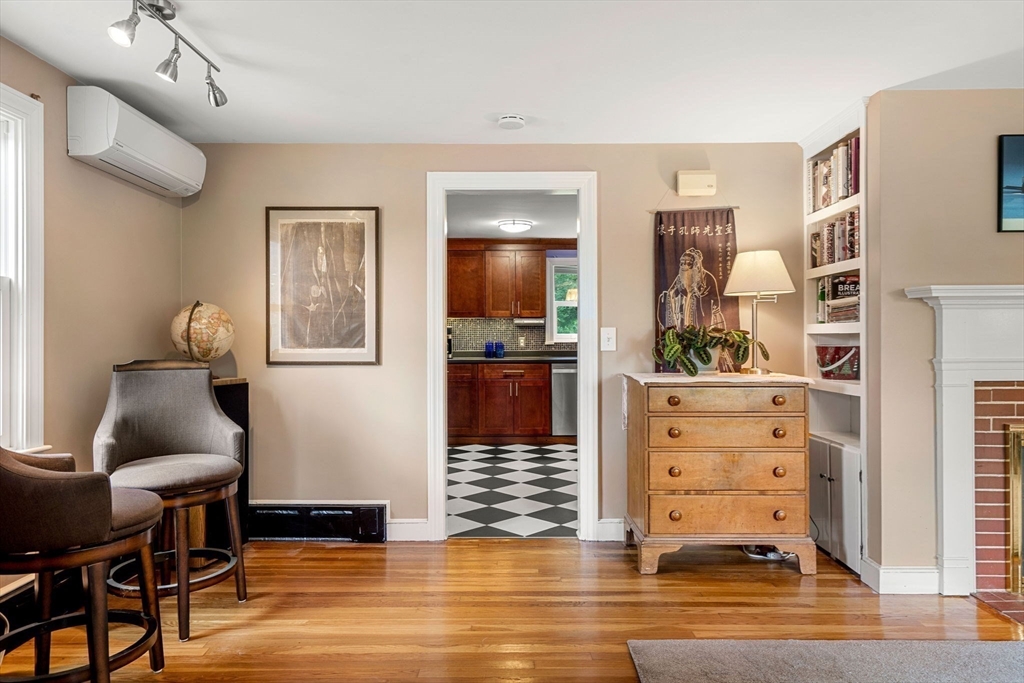 55 Robert Road Marblehead, MA 01945 - Photo 7 of 35 Gallery Image 7