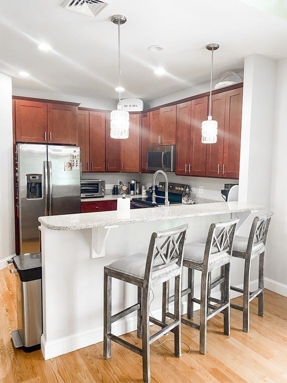 286 Maple Street, Unit B Middleton, MA 01949 - Photo 1 of 18 Gallery Image 1