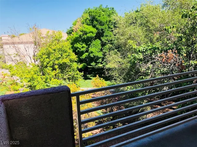 $1,295 | 4555 East Sahara Avenue, Unit 232, Las Vegas, NV 89104