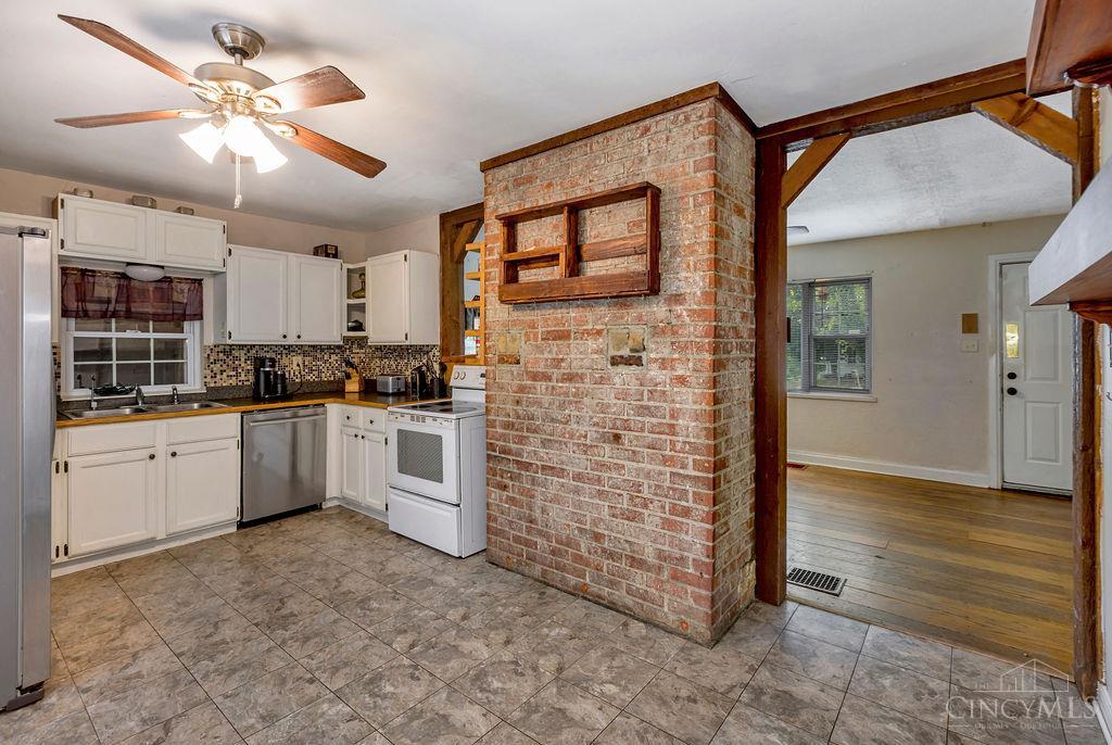 113 Lylburn Road Middletown, OH 45044 - Photo 8 of 33 Gallery Image 8